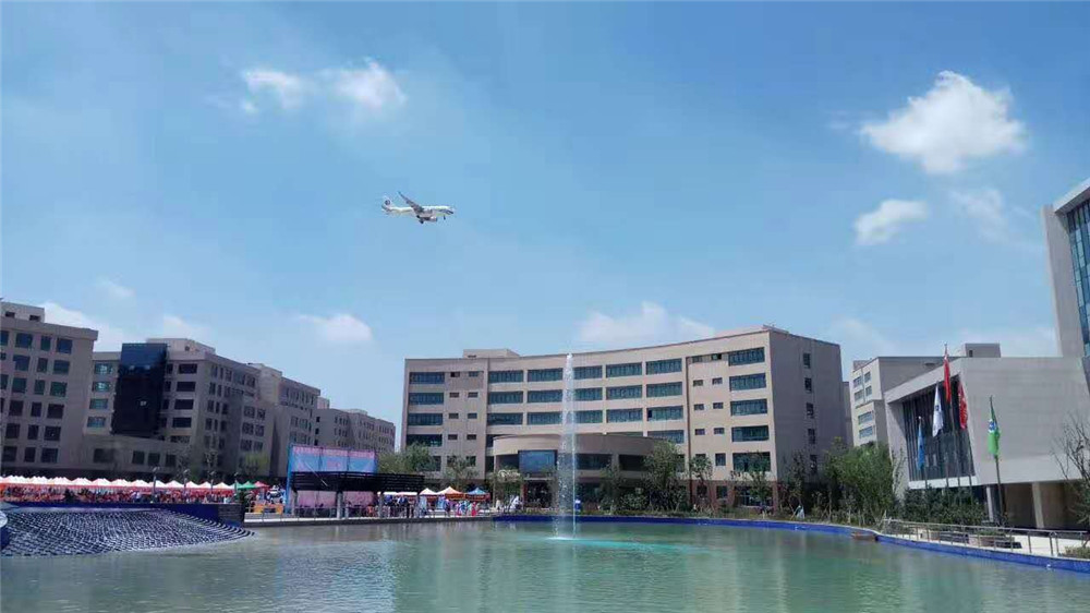 建设文明都会构建协调社会缘聚新区BG视讯总部基地万人欢喜颂7月29日盛放纵行